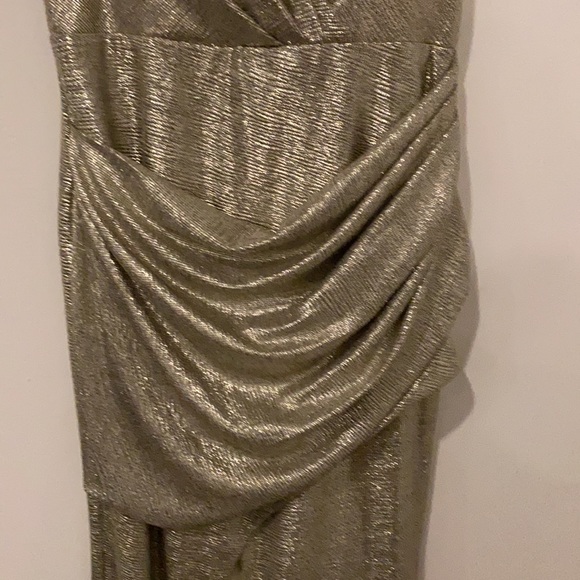 Evening gown by Jovani 67977. Color gold. Never worn - Picture 6 of 6